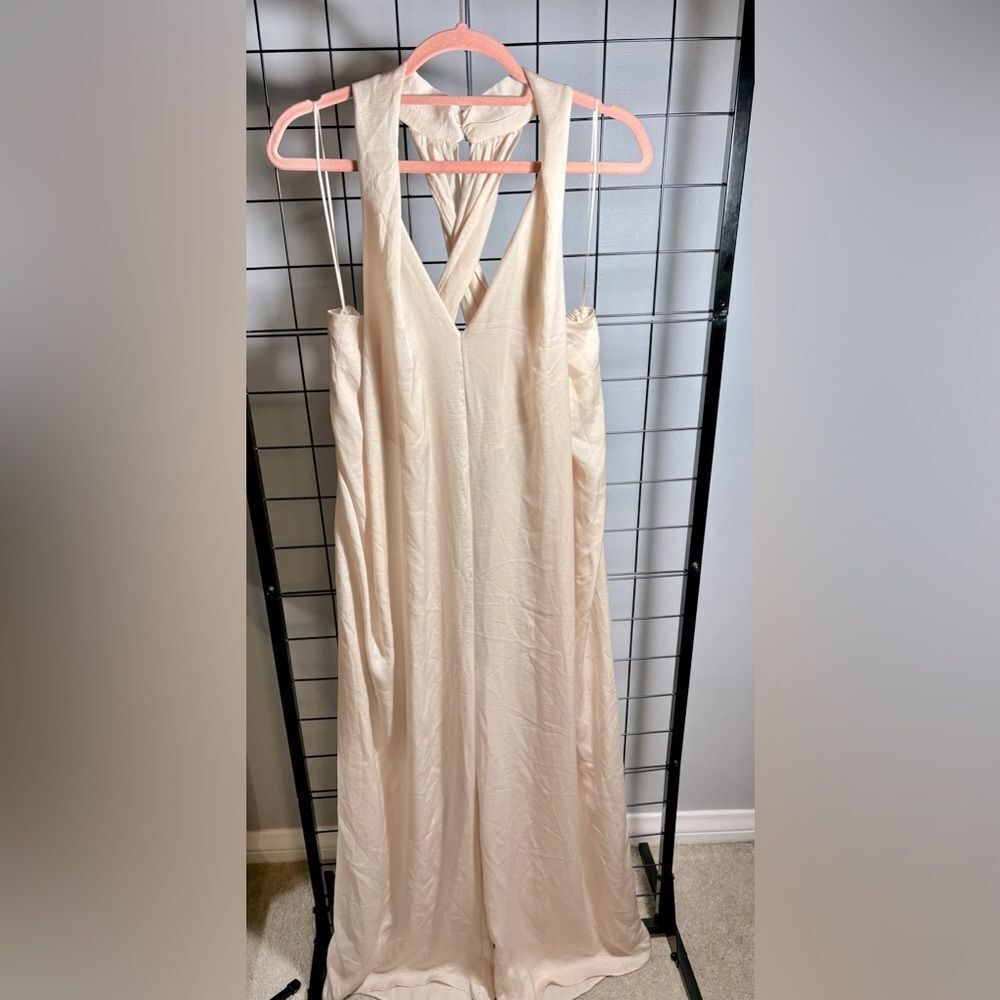 Lush women’s cream wide leg jumpsuit with v-neck and racerback style no belt NWT